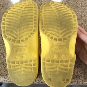 yellow crocs bottom